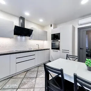  Апартаменты Roomer 31/2
